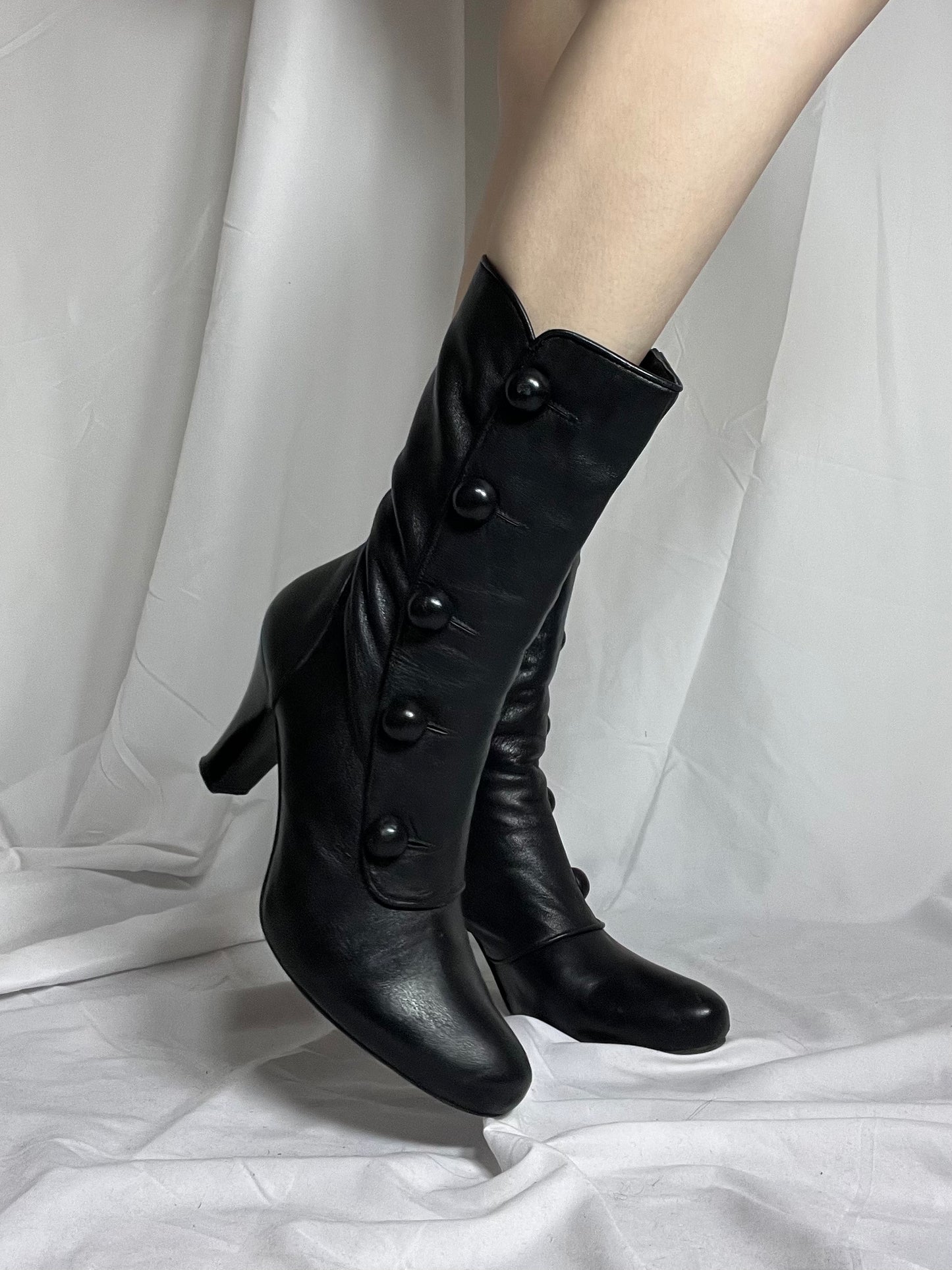 vintage eu black leather ankle boot heels with button detail