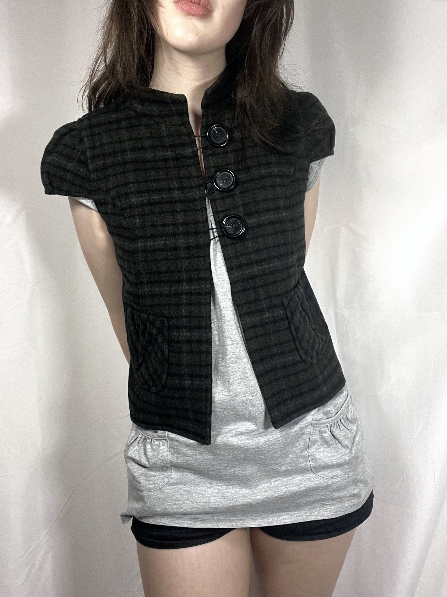 vintage eu label brown/green plaid short sleeve peacoat with collar and buttons