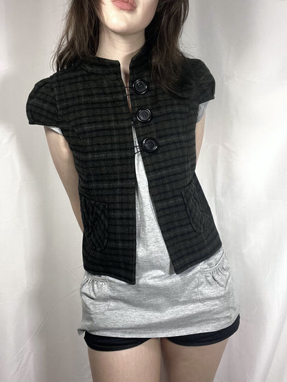 vintage eu label brown/green plaid short sleeve peacoat with collar and buttons