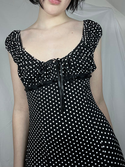 vintage b&w polka dot dress
