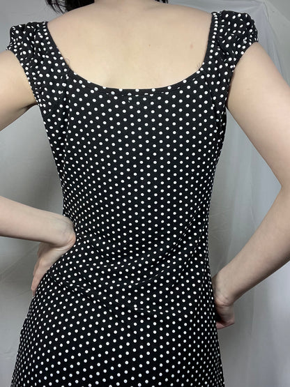 vintage b&w polka dot dress
