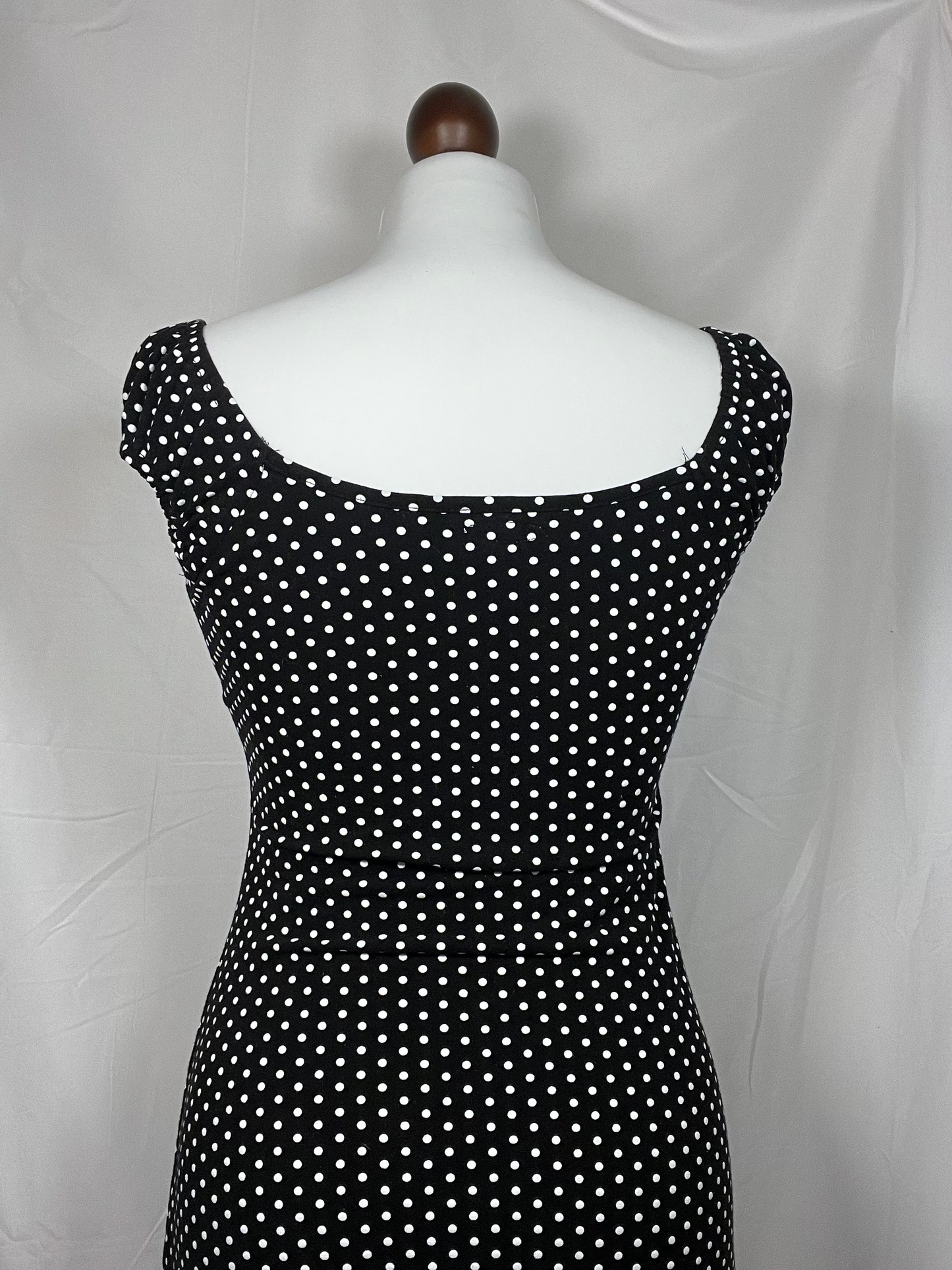 vintage b&w polka dot dress