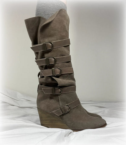 vintage beige suede wedge boots w/ buckles