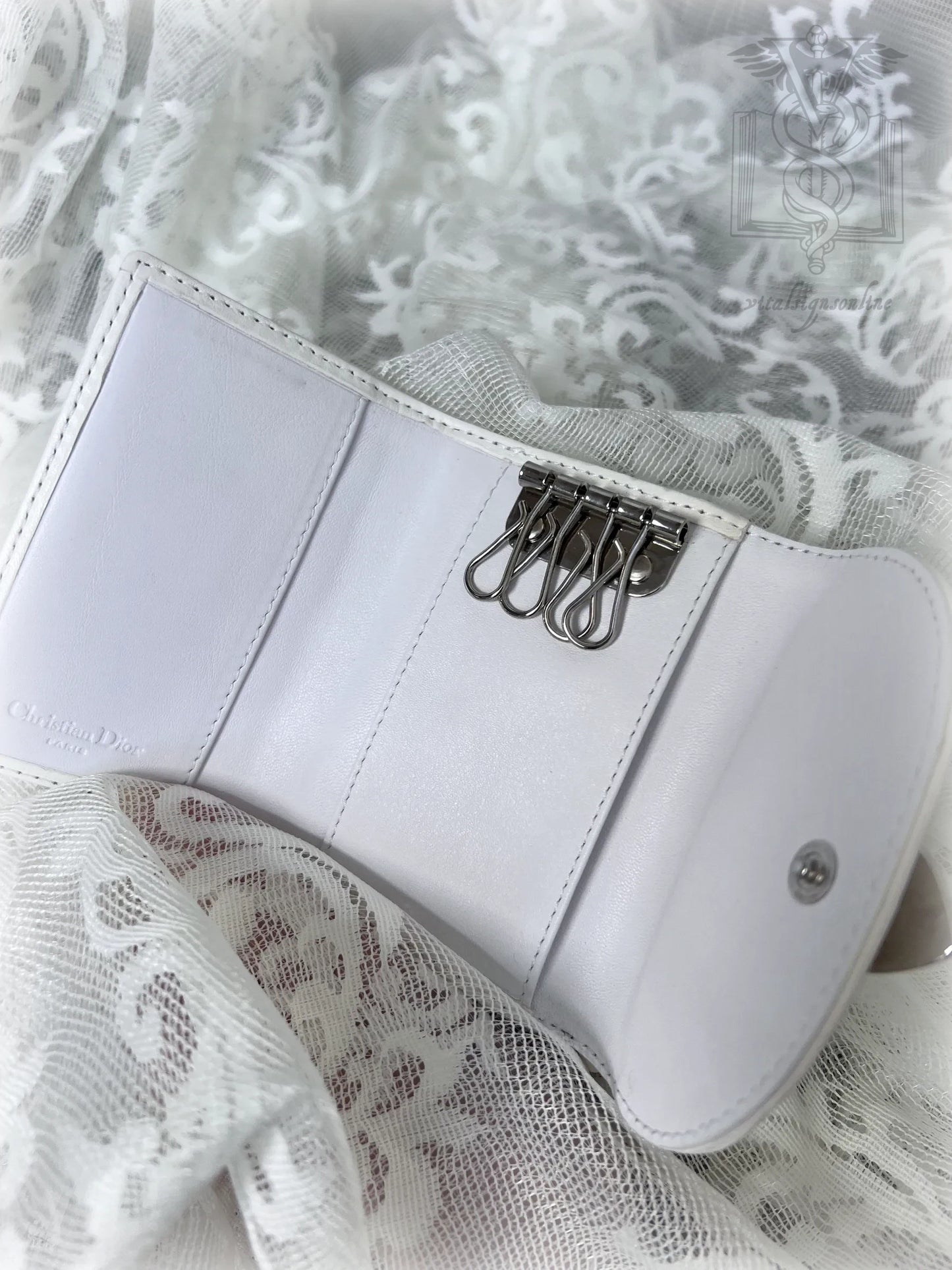 vintage dior romantique heart lock wallet